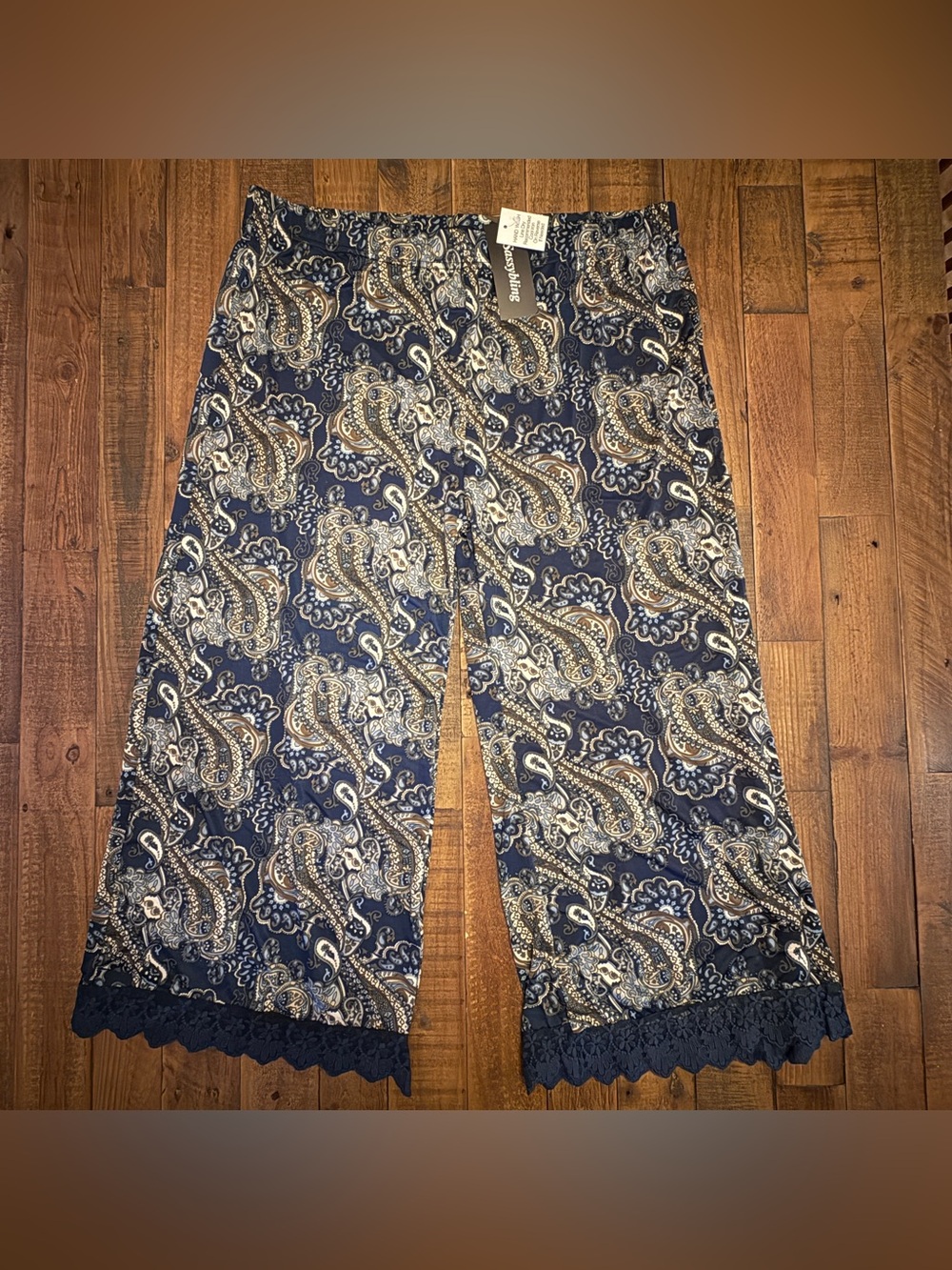 NWT Sassy Bling Paisley Wide Leg Cropped Palazzo Pants wLace Hem 1XL Boho Stretc
